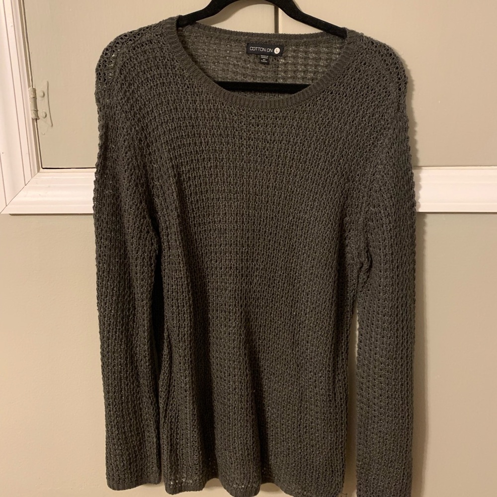 Knit green sweater